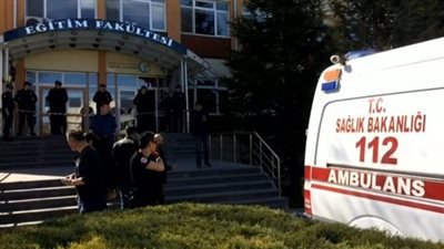 مقتل 4 أشخاص في إطلاق نار داخل مقر جامعة عثمان غازي بتركيا 
