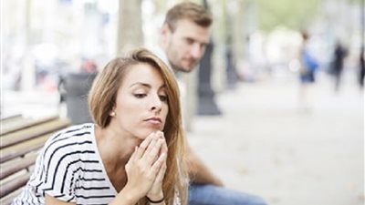 5 طرق فعالة يمكنكِ من خلالها استعاده علاقة عاطفية علي وشك الإنهيار