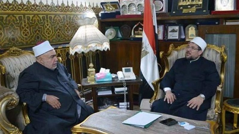 وزير الاوقاف خلال