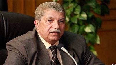 محافظ الإسماعيلية يهنئ أقباط مصر بعيد القيامة المجيد