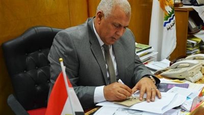 قبل شم النسيم.. محافظ الوادي: إزالة الإشغالات حول الكنائس والحدائق