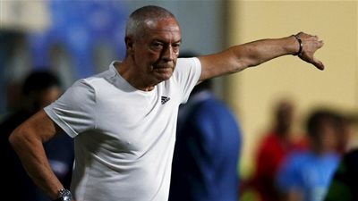 الفيفا يمنح الزمالك مهله حتى 24 أبريل للرد على شكوى فيريرا