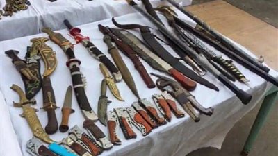 حبس تاجر خردة 15 يوما لحيازته أسلحة نارية بدار السلام