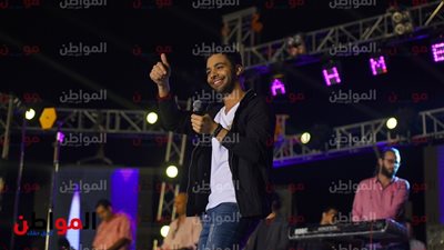 صور| أحمد جمال يشعل حفل شم النسيم بالرحاب