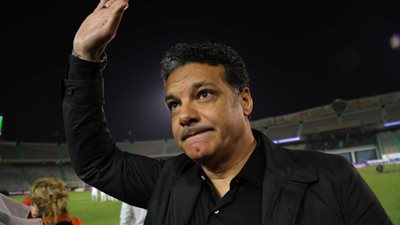 شوبير يكشف حقيقة استمرار إيهاب جلال مع الزمالك