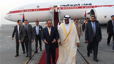 عاجل.. الرئيس السيسي يستقبل ولي عهد أبو ظبي لدى وصوله إلى مطار القاهرة
