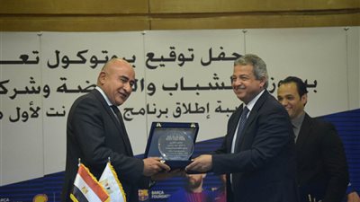 صور| وزير الرياضة: بروتوكول 