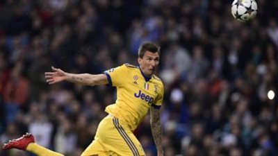 ماندزوكيتش يمارس هوايته المفضلة أمام ريال مدريد