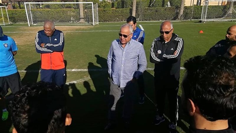 فرج عامر رئيس نادي