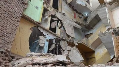 إنهيار أجزاء من عقار غرب بالإسكندرية