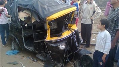إصابة 4 أشخاص في حادث انقلاب 