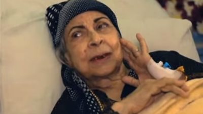 فيديو| آمال فريد مداعبة عمرو الليثي: 
