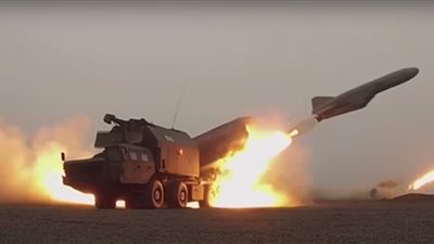  ننشر أول فيديو لضرب سوريا بالصواريخ الأمريكية والفرنسية والبريطانية 