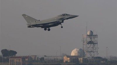 صور| الطائرات التى شاركت فى ضرب سوريا لحظة اقلاعها 