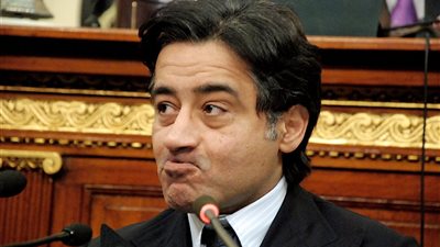 بعد قليل.. محاكمة أحمد عز في 