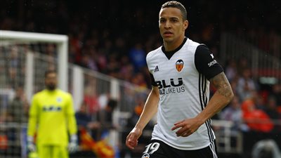 4 عوامل تمنح فالنسيا الفوز على برشلونة