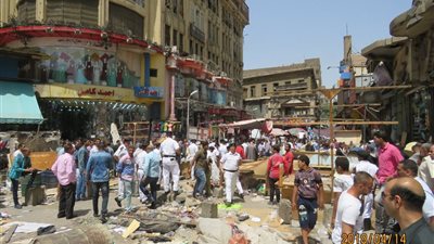 صور| مديرية أمن القاهرة تنفذ حملة أمنية مكبرة بميدان العتبة