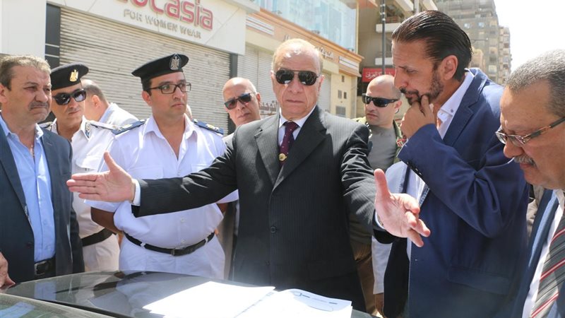 جولة تفقدية لمحافظ
