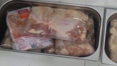 ضبط مواد غذائية غير صالحة للاستهلاك الآدمي داخل مخزنين بالجمالية 