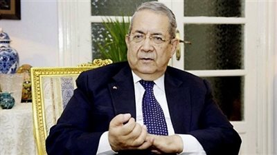السفير جمال بيومي: كلمة الرئيس السيسى أمام القمة العربية الـ 29 في غاية التوازن