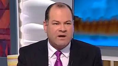 نشأت الديهي يطالب بإعادة ميثاق الجامعة العربية