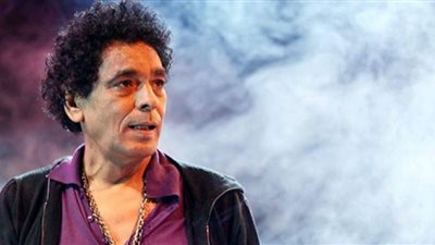 في أول ظهور لمحمد منير: مستاء من الشائعات 