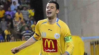 كورة زمان.. أبو جريشة يهدر فرصة تاريخية للإسماعيلي ويهدي كأس إفريقيا لشبيبة القبائل