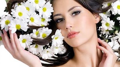 لمقاومة حر الصيف.. وصفات طبيعية لرائحة شعر جميلة ومنعشة طوال اليوم 