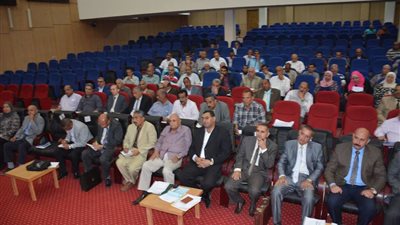 الموافقة علي تخصيص مساحة 36الف م2 لإقامة مشروعات خدمية بالمحافظة