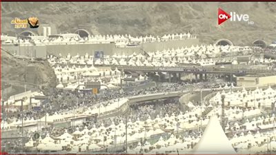 فيديو| رئاسة الوزراء: رسوم مكرري العمرة ستخصص 