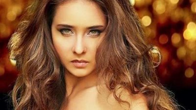 نيللي كريم تروج لمسلسلها الجديد على طريقتها الخاصة 