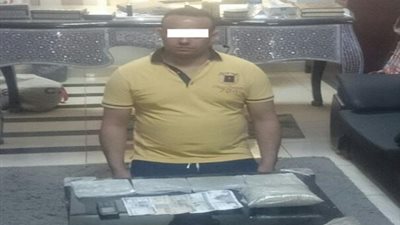 ضبط أحد الأشخاص وبحوزته 2 كيلو من مخدر الفودو بالشرابية