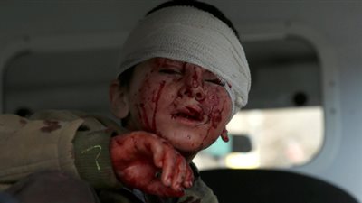 عاجل| الصحة الأفغانية: ارتفاع ضحايا تفجير كابول لـ 12 قتيل و57 مصاباً