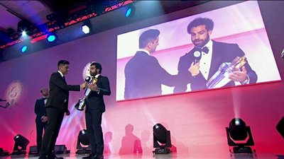 مصادفة غريبة بعد تتويج محمد صلاح بجائزة أفضل لاعب في إنجلترا