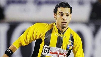 المقاولون العرب يكرم صلاح بطريقته الخاصة امام المقاصة