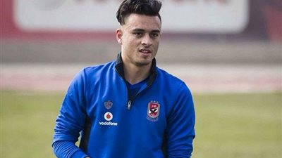 صلاح محسن ينتظم في مران الأهلي