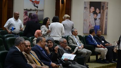 صور| غادة والي تزور 