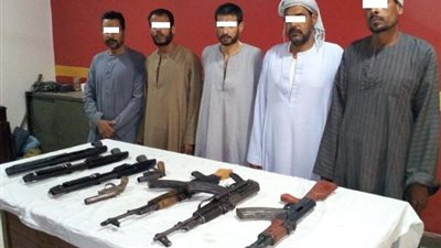 صور|  ضبط 37 قطعة سلاح نارى وتنفيذ 5089 حكم قضائي في حملة أمنية بسوهاج
