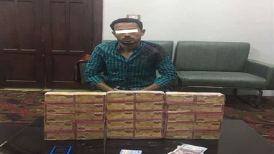 القبض على عاطل بحوزته 65 قرص مخدر ومبلغ مالي 250 جنيه بالقليوبية