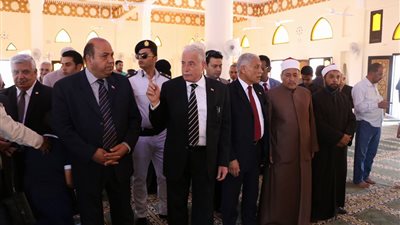 صور| محافظ جنوب سيناء يتفقد مسجد الزهراء بطور سيناء 