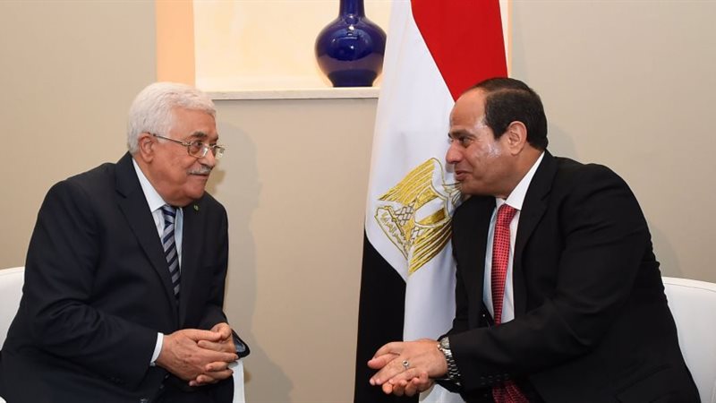 محمود عباس والرئيس