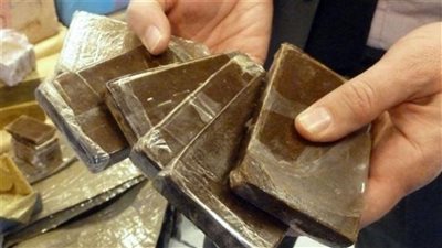 إحباط تهريب 180 طربة حشيش و650 قرص كبتاجون بمطروح