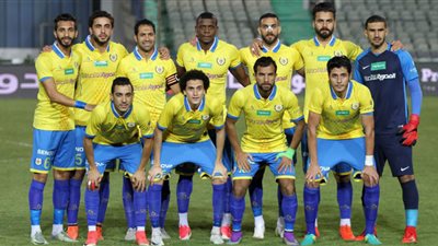 شكري نجيب يقود هجوم الإسماعيلي أمام النصر