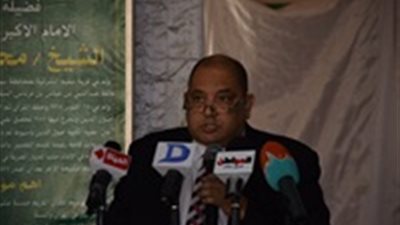 صور| نجل الراحل سيد طنطاوى: كان متواضعًا.. ورفض علاج زوجته على نفقة الدولة
