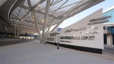 مطار القاهرة يستقبل 1240 سائح من مختلف الجنسيات