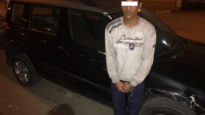 الصدفة تُسقط هارب من أحكام بحوزته سيارة مسروقة