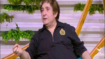 محيي إسماعيل يجري عملية جراحية في يده