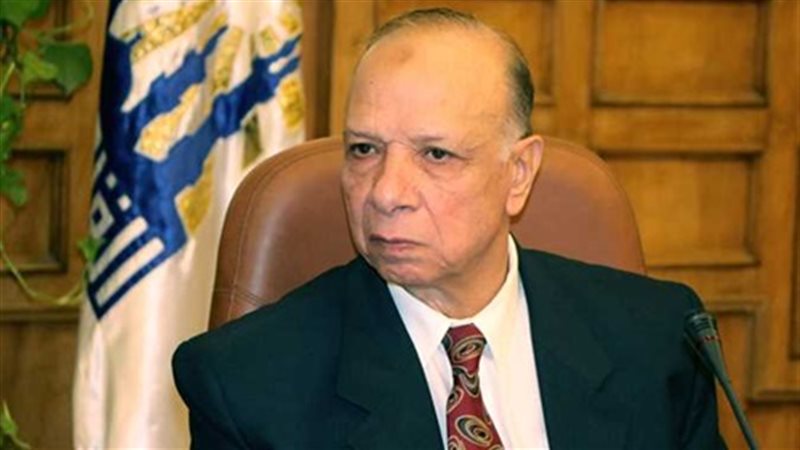 عاطف عبد الحميد محافظ