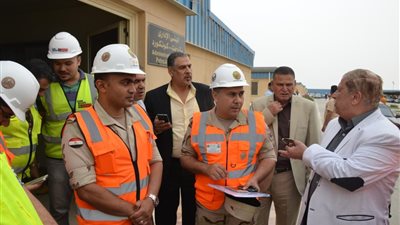 محافظ الإسماعيلية يلتقى رئيس الهيئة الهندسية للقوات المسلحة