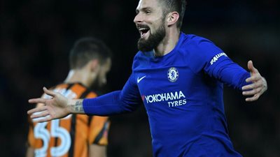 فيديو| أوليفيه جيرو يتفوق على رونالدو بـ